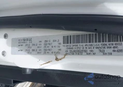 2016 Ram 1500 Tradesman z USA, uszkodzony, nr VIN 3C6JR6DG9GG257661